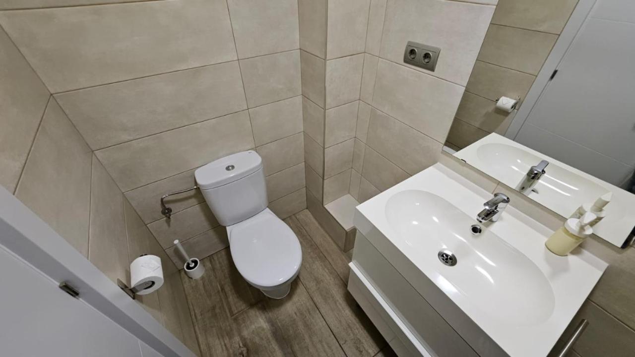 Luminoso Apartamento 6 Personas Pueblo Nuevo Madrid Exterior photo